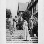 The Walkers welcomed guests to Highwood on their front steps